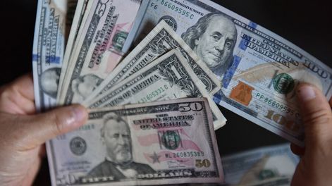 Billetes de dólares.