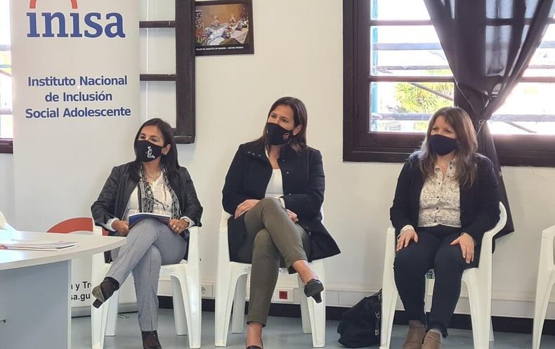 Autoridades del Inisa.