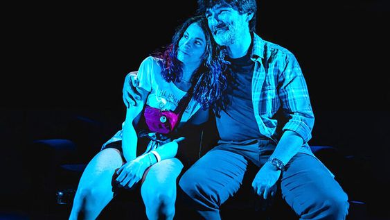 César Troncoso y Camila Diamant en Del otro lado del mundo César Troncoso y Camila Diamant en Del otro lado del mundo