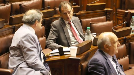 imagen de Cabildo Abierto mueve su agenda con “las manos libres”, causa molestia en blancos y posibles alianzas con la izquierda