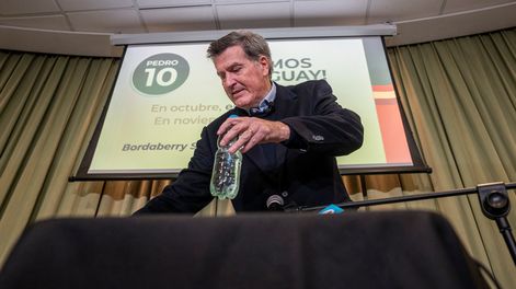 Pedro Bordaberry en la conferencia en la que anunció su regreso