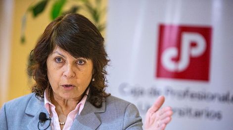 La presidenta de la Caja de Profesionales, Virginia Romero. Foto: Mauricio Zina, AdhocFOTOS
