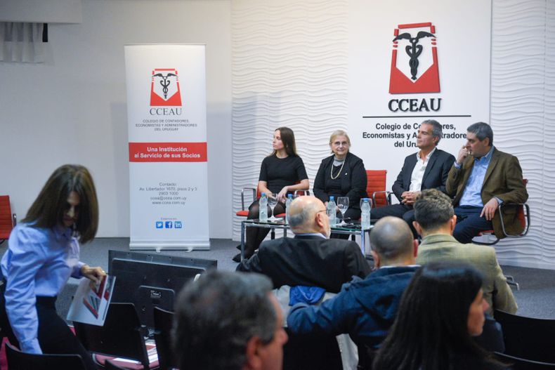 Empresarios cuestionaron en evento del CCEAU aspectos del régimen de promoción de inversiones
