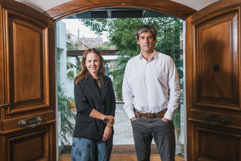 Socios Lucía Carbajal y Tomás Gurméndez.&nbsp;