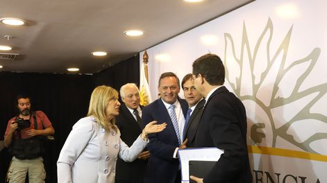 imagen de Gobierno electo define gabinete y afina la ley de urgencia en medio de curvas peligrosas en el camino de la transición