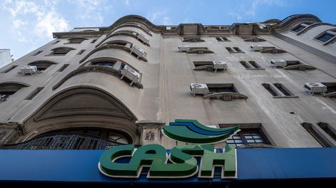 Casa de crédito Cash, en el Centro de Montevideo.