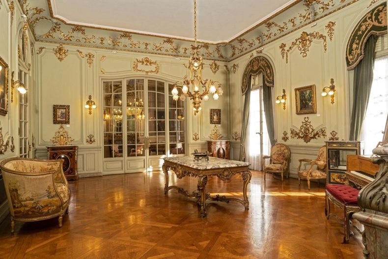 Museo de Artes Decorativas-Palacio Taranco.