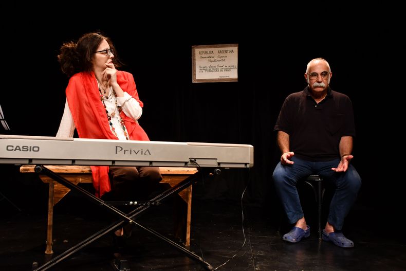 Lorena Rizzo y Leo Maslíah