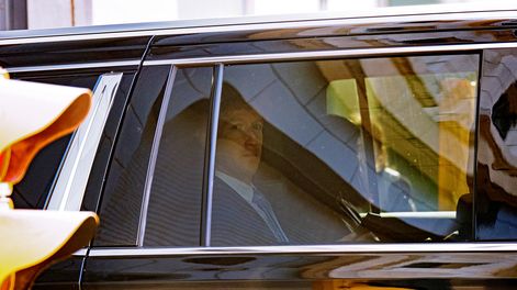 Mark Zuckerberg antes de testificar en un juicio en Washington contra Meta, 14 de abril de 2025