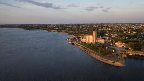 Vista aérea de Paysandú. Foto: Nicolás Celaya / adhocFOTOS