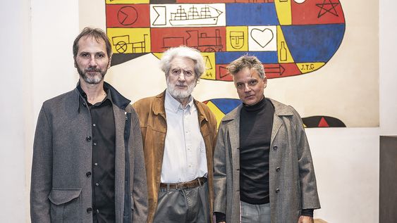 Director del Museo Torres García Alejandro Díaz Lageard junto a Gabriel Peluffo y Víctor García Director del Museo Torres García Alejandro Díaz Lageard junto a Gabriel Peluffo y Víctor García