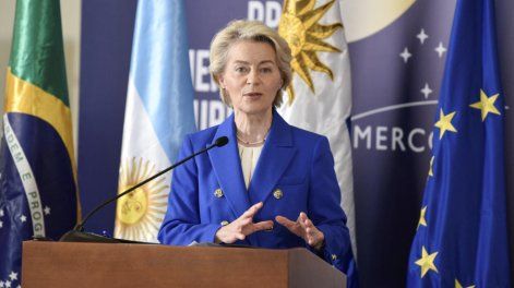 La presidenta de la Comisión Europea, Ursula Von der Leyen,&nbsp;anunció el viernes 6 de diciembre de 2024 en Montevideo que el bloque de 27 países y el Mercosur cerraron el texto de un acuerdo de libre comercio.