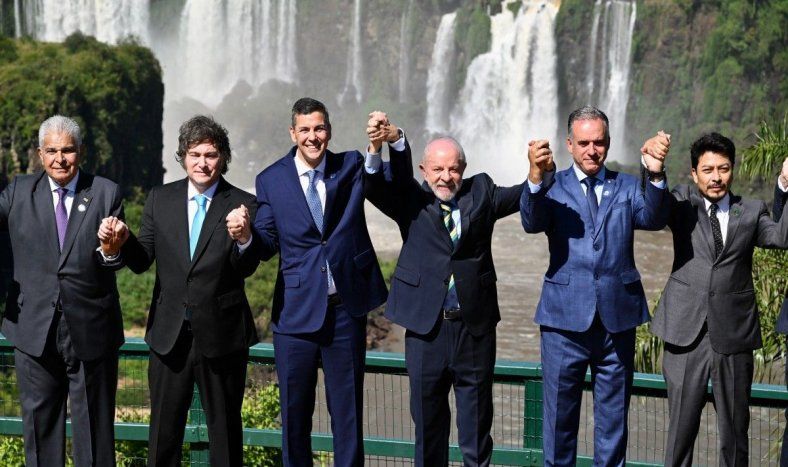 Los presidentes del bloque Mercosur en la ciudad brasileña de Foz de Iguazú, el pasado 20 de diciembre.