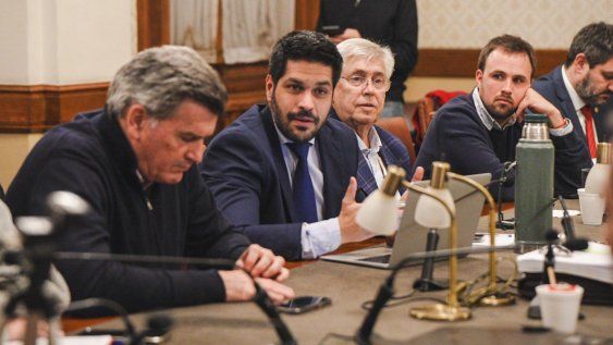 Bancada bicameral del Partido Colorado se reunió para estudiar el articulado del proyecto de presupuesto. Bancada bicameral del Partido Colorado se reunió para estudiar el articulado del proyecto de presupuesto.