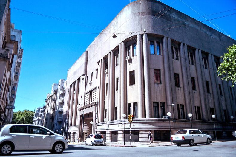 El organismo gasta alrededor de $ 18 millones anuales en el alquiler de sus dependencias. Foto: Javier Calvelo / adhocFOTOS