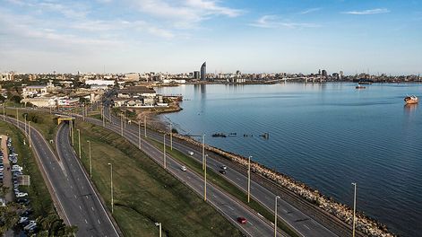 La ruta 1, en el acceso oeste de Montevideo. Foto: Pablo La Rosa, adhocFOTOS
