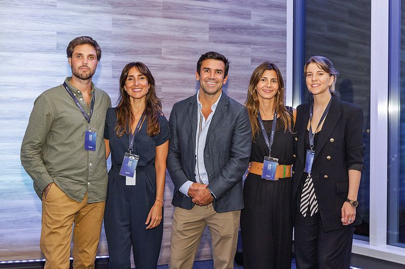 De WTC Free Zone: productor Agustín Orazietti, productora general y directora de Contenidos Ana Paula Martínez, general manager Ignacio Del, customer marketing manager Valentina Frechou y business executive assistant Lucía Licio
