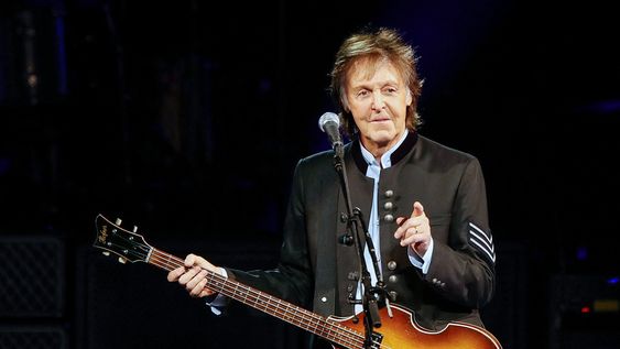 Paul McCartney durante un show en Brasil Paul McCartney durante un show en Brasil