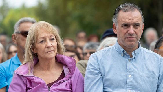 Precandidatos del Frente Amplio Carolina Cosse y Yamandú Orsi. Foto: Santiago Mazzarovich, adhocFOTOS Precandidatos del Frente Amplio Carolina Cosse y Yamandú Orsi. Foto: Santiago Mazzarovich, adhocFOTOS