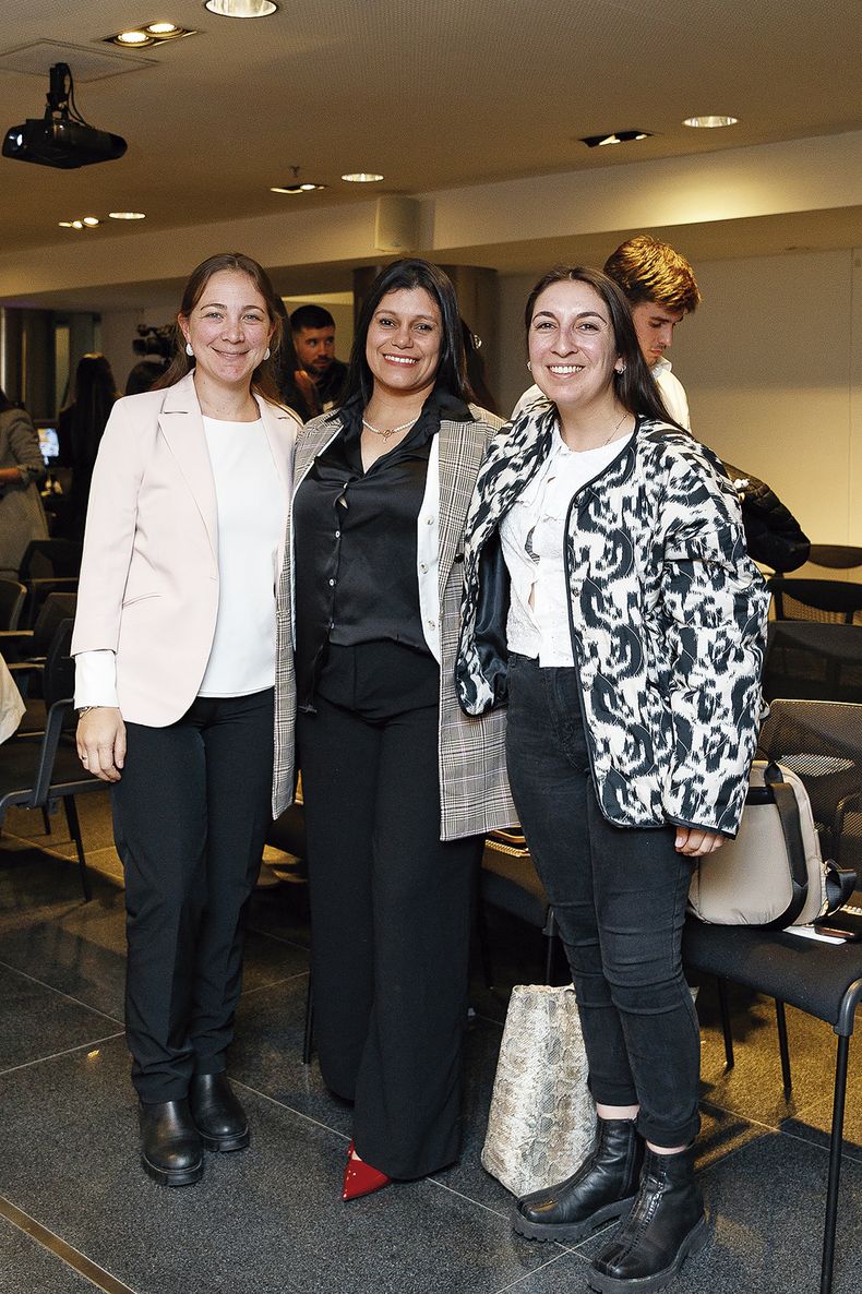 Leticia Vázquez, Laura Sánchez y Yuliana Caballero.