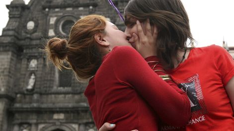 imagen de Uruguay comenzó su camino para el “matrimonio igualitario”; esta	semana habrá dos bodas y hay una veintena de inscriptos
