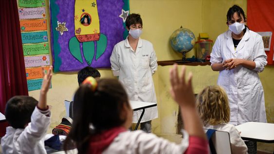 imagen de Los maestros comunitarios son un “eslabón clave” para identificar casos de violencia doméstica durante el aislamiento imagen de Los maestros comunitarios son un “eslabón clave” para identificar casos de violencia doméstica durante el aislamiento