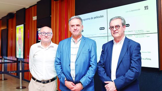 Director del Festival de San Sebastián Jorge Luis Rebordinos, Yamandú Orsi y director del Festival de Málaga Juan Antonio Viga Director del Festival de San Sebastián Jorge Luis Rebordinos, Yamandú Orsi y director del Festival de Málaga Juan Antonio Viga