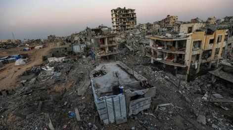 Ruinas de edificios destruidos en el norte de la ciudad de Gaza, en medio de un alto el fuego entre Israel y Hamás.