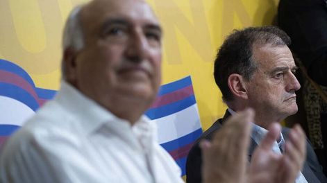 Guillermo Domenech y Guido Manini Ríos durante la presentación de Columna Lealtad y Unidad, en Montevideo. Foto: Pablo Vignali / adhocFOTOS