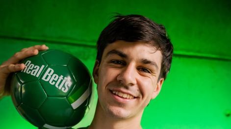 Gonzalo Petit es el último futbolista de Uruguay en llegar a una de las tres ligas más importantes de Europa