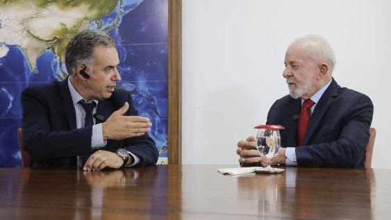 Yamandú Orsi, tras ser electo presidente, en su visita a Lula en diciembre Yamandú Orsi, tras ser electo presidente, en su visita a Lula en diciembre