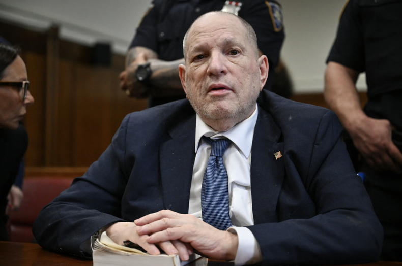 El exproductor de cine de Hollywood Harvey Weinstein, en el Tribunal Penal de Manhattan, en Nueva York