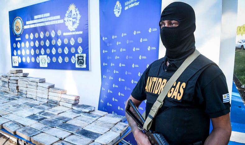 El narcotráfico sigue siendo “la principal amenaza” para el sistema. Foto: Javier Calvelo / adhocFOTOS