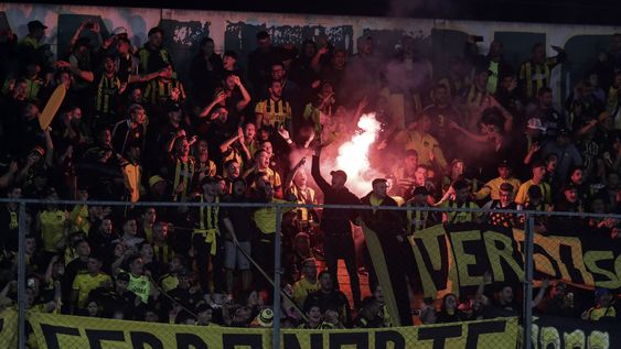 Según la Policía, Suárez ganó peso en Peñarol a través de un grupo de hinchas con origen en el Cerro