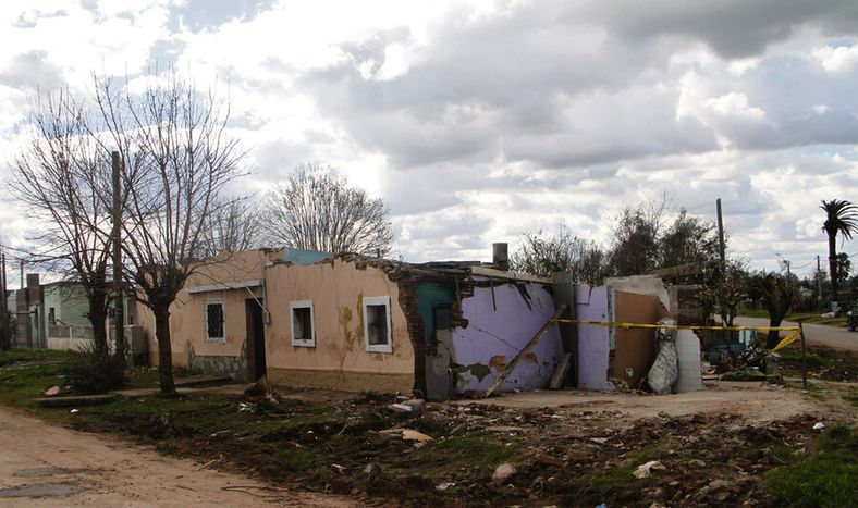 imagen de El tornado de Dolores y las consecuencias en el agro