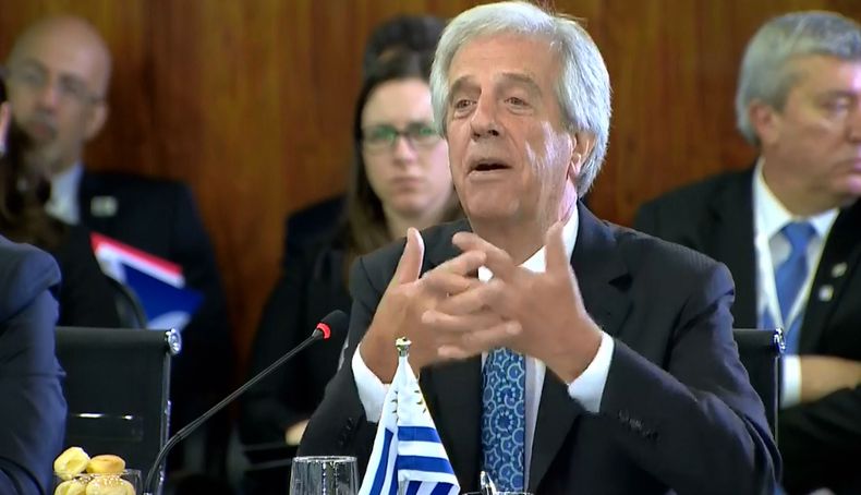 El entonces presidente Tabaré Vázquez, en la cumbre del 2017, en cuyo marco se aprobó el protocolo de compras públicas del Mercosur