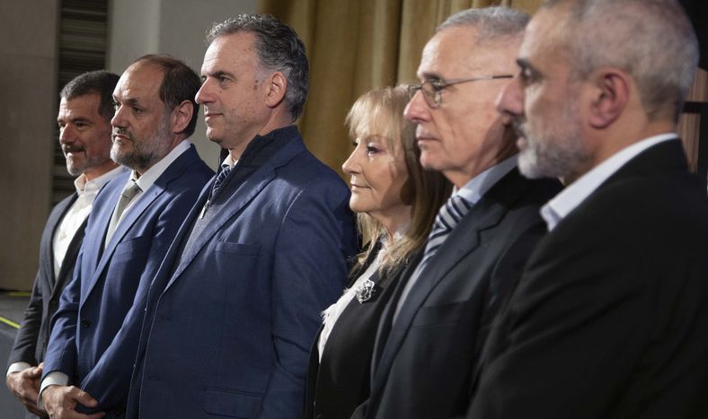 Conferencia sobre crimen organizado convocada por Yunta Uy