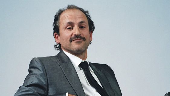 El uruguayo Pedro Luque posa con su premio a la Mejor fotografía entregado en los Premios Goya. Foto: Javier Biosca, Premios Goya El uruguayo Pedro Luque posa con su premio a la Mejor fotografía entregado en los Premios Goya. Foto: Javier Biosca, Premios Goya