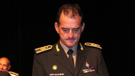 imagen de En un plan concebido con detalle, Manini recibió la propuesta de ser candidato luego de ser cesado por el presidente Vázquez imagen de En un plan concebido con detalle, Manini recibió la propuesta de ser candidato luego de ser cesado por el presidente Vázquez