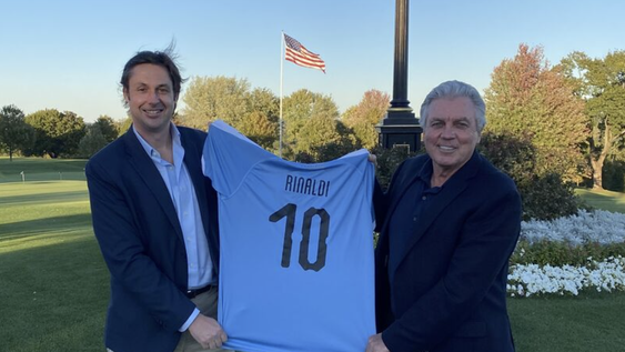 Luigi Rinaldi, a la derecha, junto a Andrés Durán, quien fue embajador de Uruguay en Estados Unidos hasta abril. Luigi Rinaldi, a la derecha, junto a Andrés Durán, quien fue embajador de Uruguay en Estados Unidos hasta abril.