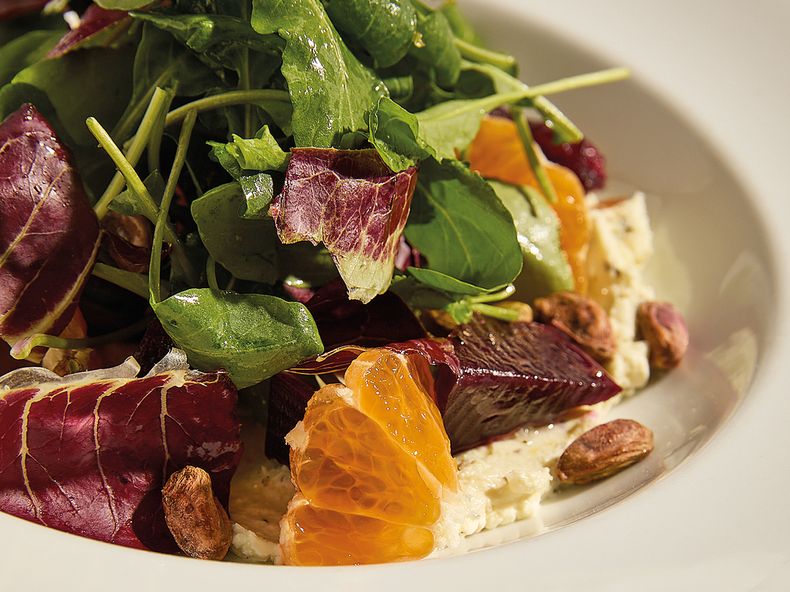 Ensalada de remolacha, mandarina y queso de cabra de Lucía Soria&nbsp;