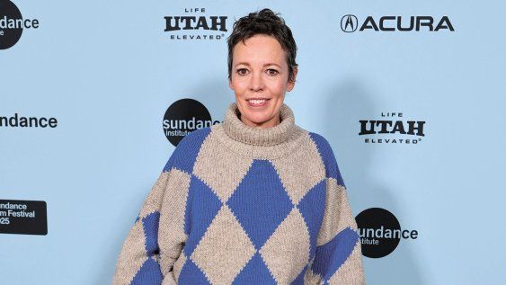 La actriz británica Olivia&nbsp;Colman lució un atuendo&nbsp;casual, cómodo y abrigado&nbsp;para el Festival de Cine de&nbsp;Sundance 2025 en Park&nbsp;City, Utah