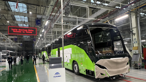 La zona de ensamblaje de los vehículos de alta gama de Yutong, en Zhengzhou, China