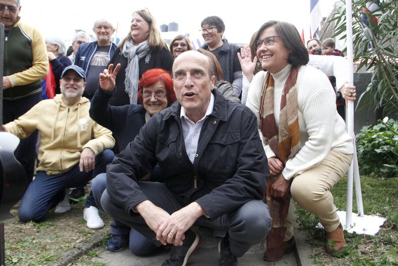 imagen de Dirigentes oficialistas piden a sus militantes que salgan a convencer a indecisos de cara a la “batalla final” de octubre