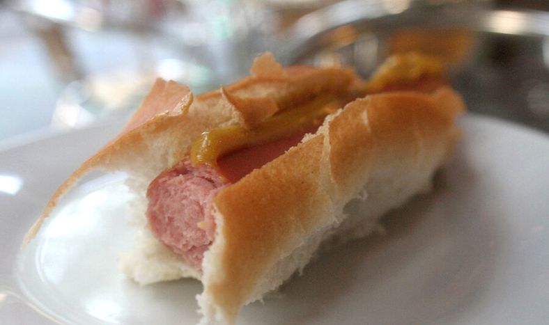 imagen de Los alimentos que incrementan el riesgo de contraer cáncer, como la carne procesada, reciben el “justo reconocimiento” de su peligro