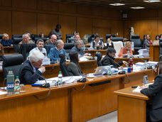 ley de presupuesto: oficialismo preve recortes en defensa, economia y presidencia para aumentar recursos a educacion y seguridad ley de presupuesto: oficialismo preve recortes en defensa, economia y presidencia para aumentar recursos a educacion y seguridad