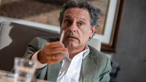 Daniel Porcaro en una entrevista con Búsqueda en 2023.