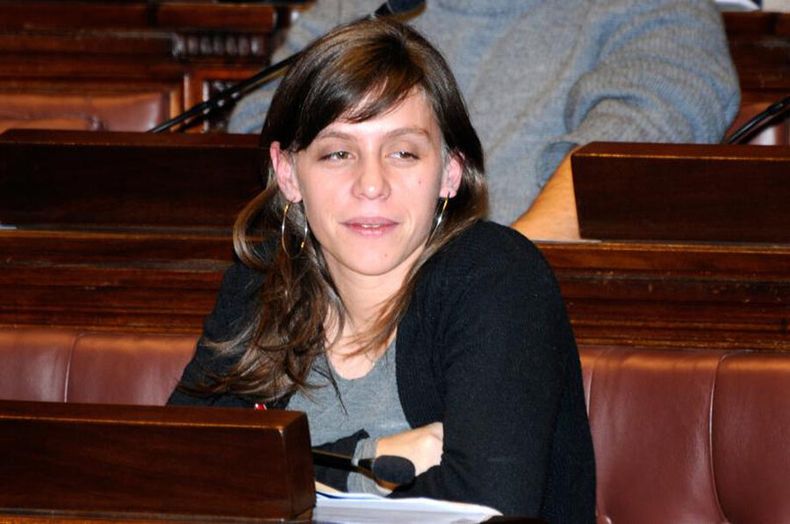 imagen de Diputada frentista instó a las mujeres a convertirse en “parricidas  de la clase política masculina” porque “ha corrompido” al sistema