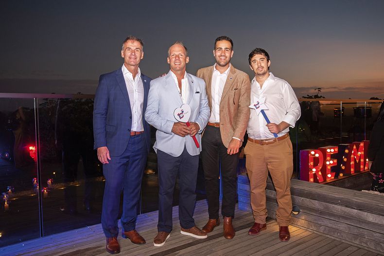 De RE/MAX: chief operating officer Hernán Schiaffino, director de Marketing Alejandro Borchardt, coordinador de Gestión y Desarrollo Marco Tarsitano y Carlos Checa, analista contable de Administración & Finanzas