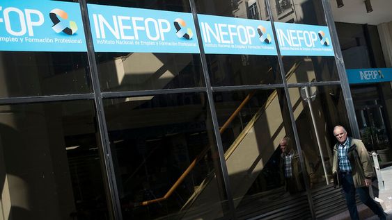 imagen de Inefop aportó casi US$ 1,5 millones al PIT-CNT y entidades empresariales imagen de Inefop aportó casi US$ 1,5 millones al PIT-CNT y entidades empresariales